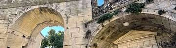 Fontaine de la Porte d'Avignon