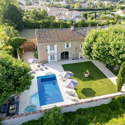 Bed and breakfast: Le mas des Flâneraies