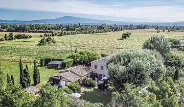 Vue Aérienne du Mas avec vue sur le Ventoux